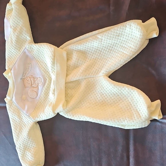 Other - E Childwise Yellow kitten 2 peice pajama set 6-9 months